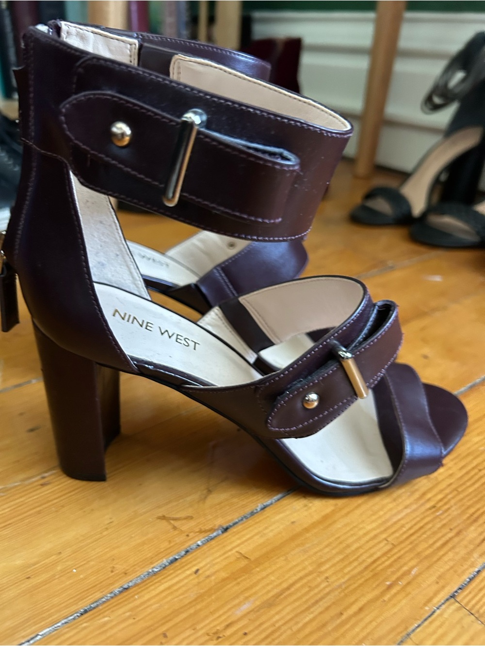 Nine West Dark Brown Strappy Block Heel Sandals - Picture 5 of 5